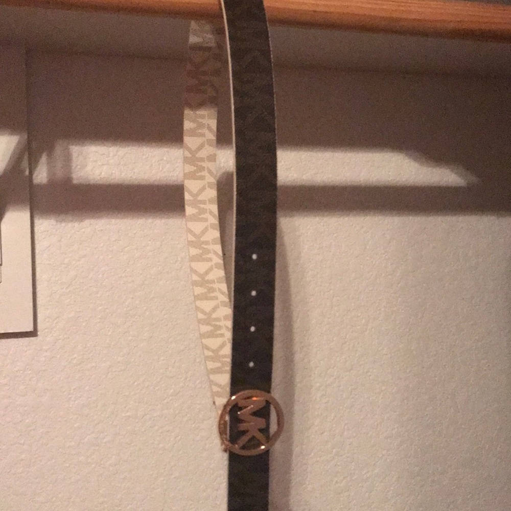 Never worn it, don’t plan on ever using it - Picture 2 of 2